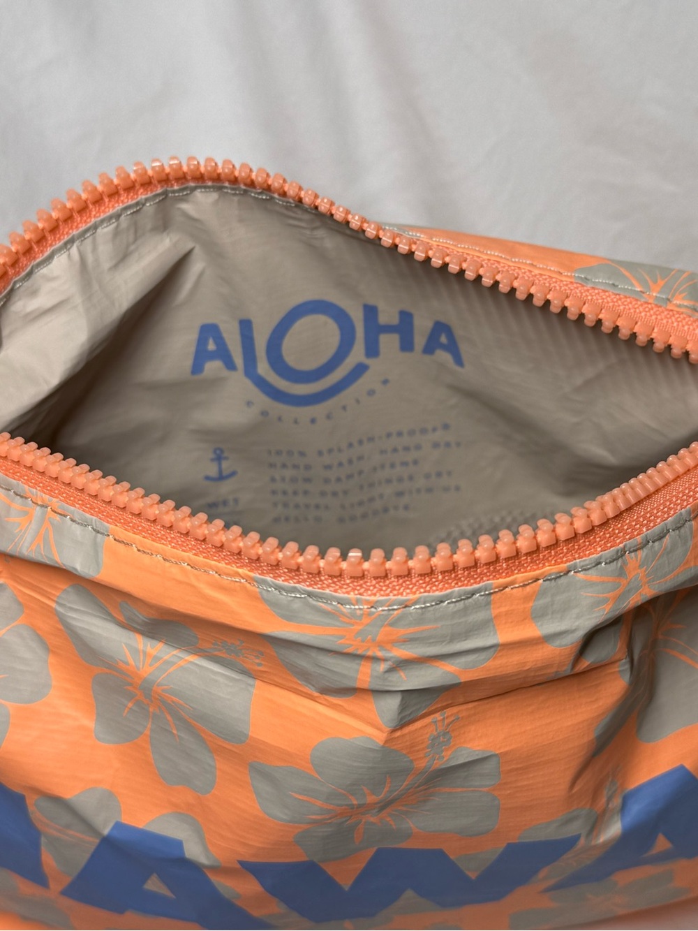 NEW Maui Exclusive 3pc Set: Mini & Small Pouch + Cutie NWT Aloha Collection - Picture 9 of 10